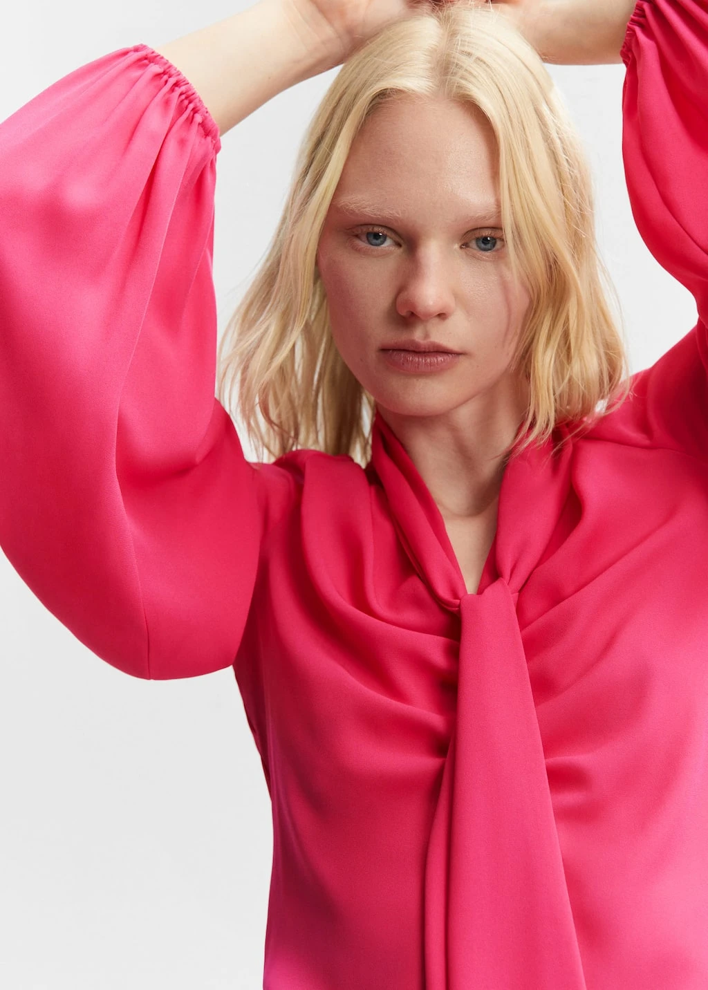 Blouse Lavallière Manches Bouffantes 13 Blouse Lavallière Manches Bouffantes – Image 11